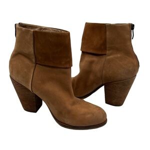 Vince Camuto Tan Camel Brown Suede Block Heel Ankle Boots Size 8 1/2 Women's